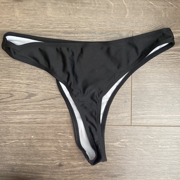 Brand new black two piece bikini! Size large - Picture 3 of 6